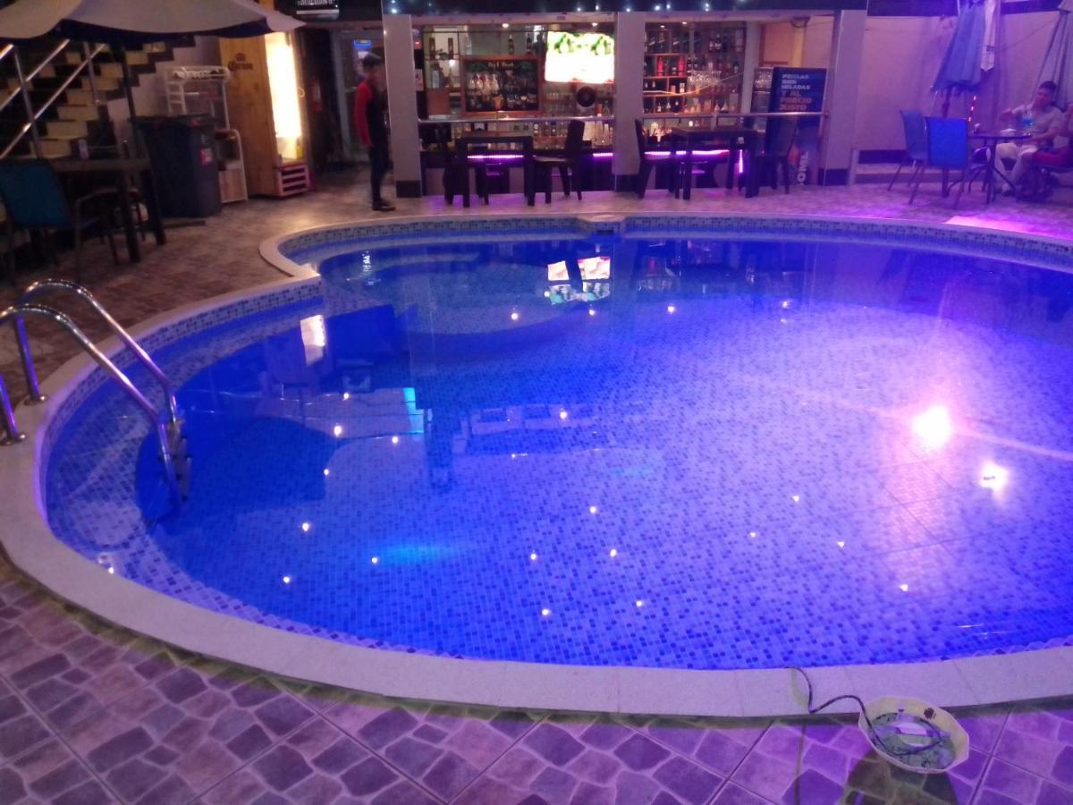 Safari Hotel Iquitos Exteriör bild